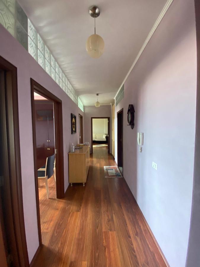 Stay The Night Shkodra Apartment City Centre 외부 사진